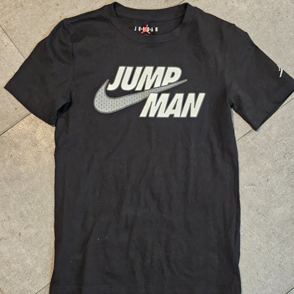 Jordan Air Boys M 10-12 Jump Man Black t shirt Nike check grey Logo youth EUC
